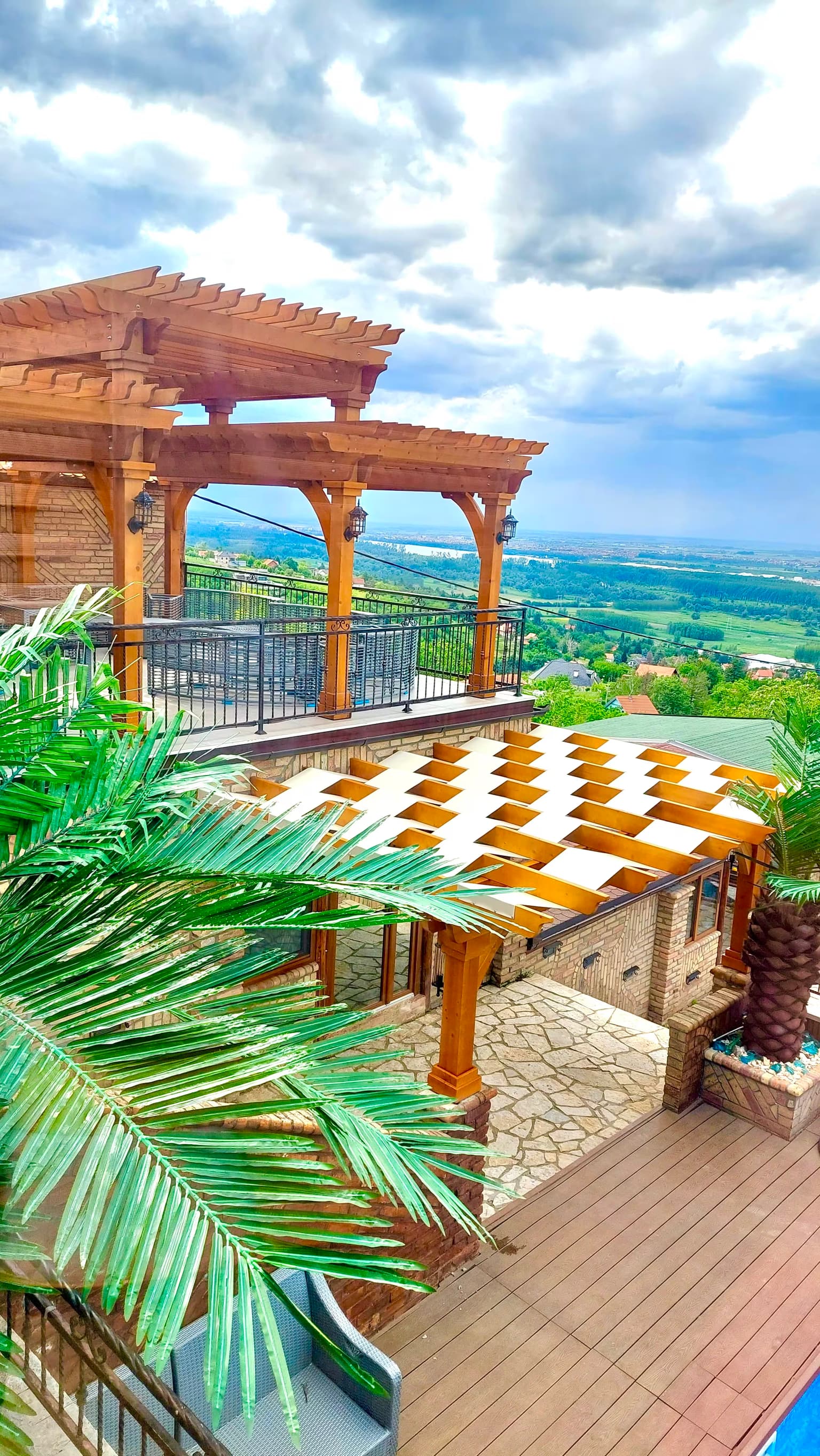 Premium drvena pergola na terasi